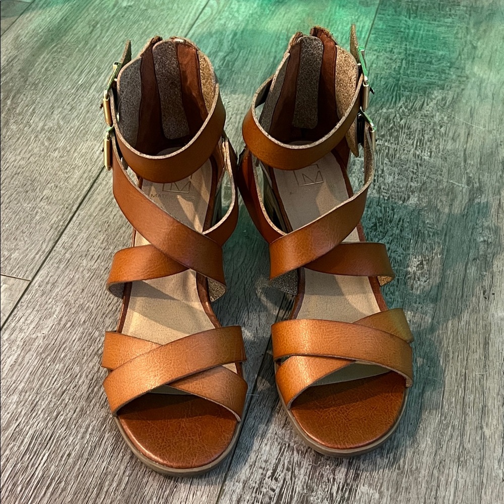 Material Girl Tan Strappy Sandals